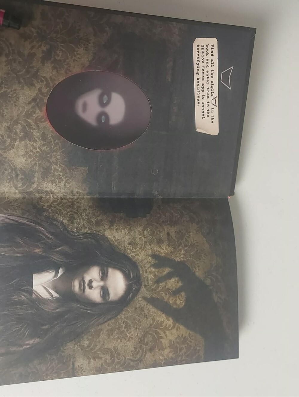 📚 Shadow House: The Gathering (Book 1) by Dan Poblocki 🏛️👻 - Picture 5 of 9